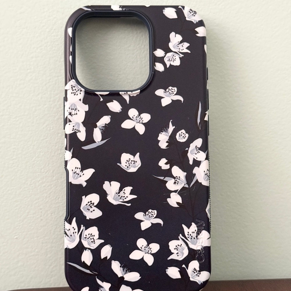 iPhone 16 Pro - Floral Blue and White Phone Case